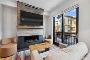 Riverfront Lodge 105 by East West Hospitality